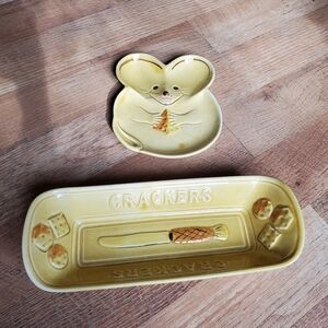 Yellow Mouse Cheese and Cracker Serving Set